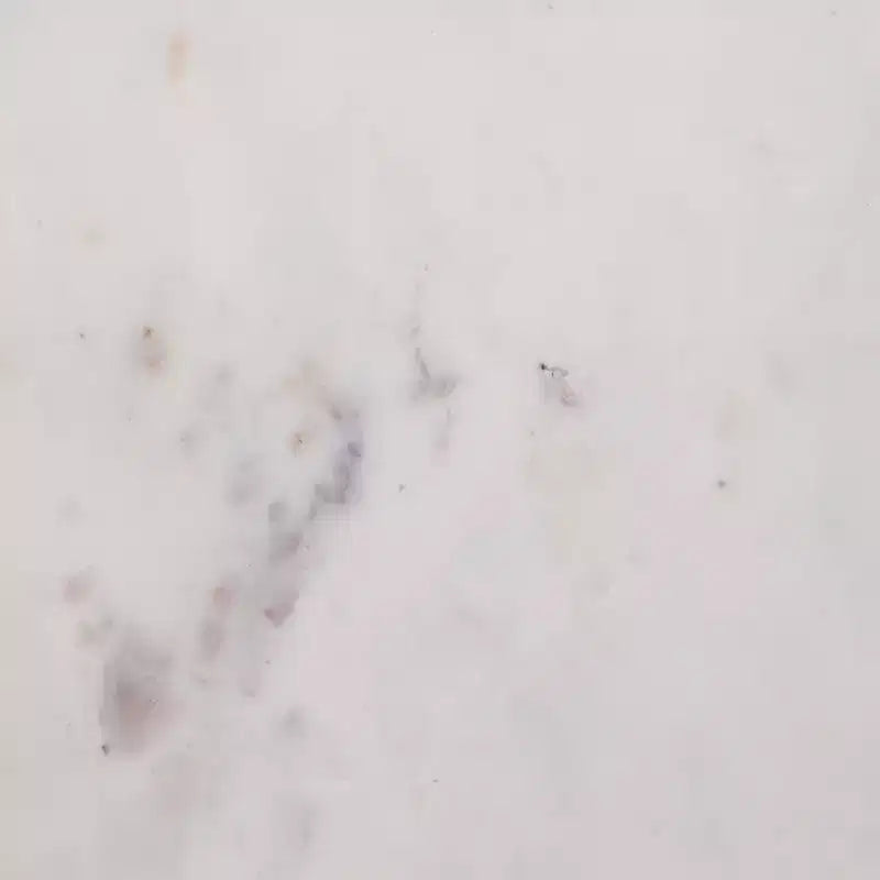 Tavolino d'appoggio rotondo con ripiano in marmo e base in metallo dorato