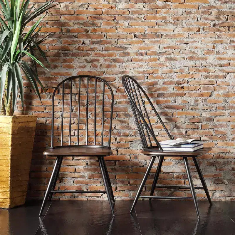 Sedia da pranzo Windsor a fusi bicolore – Set da 4, Struttura in metallo nero / Seduta impiallacciata marrone
